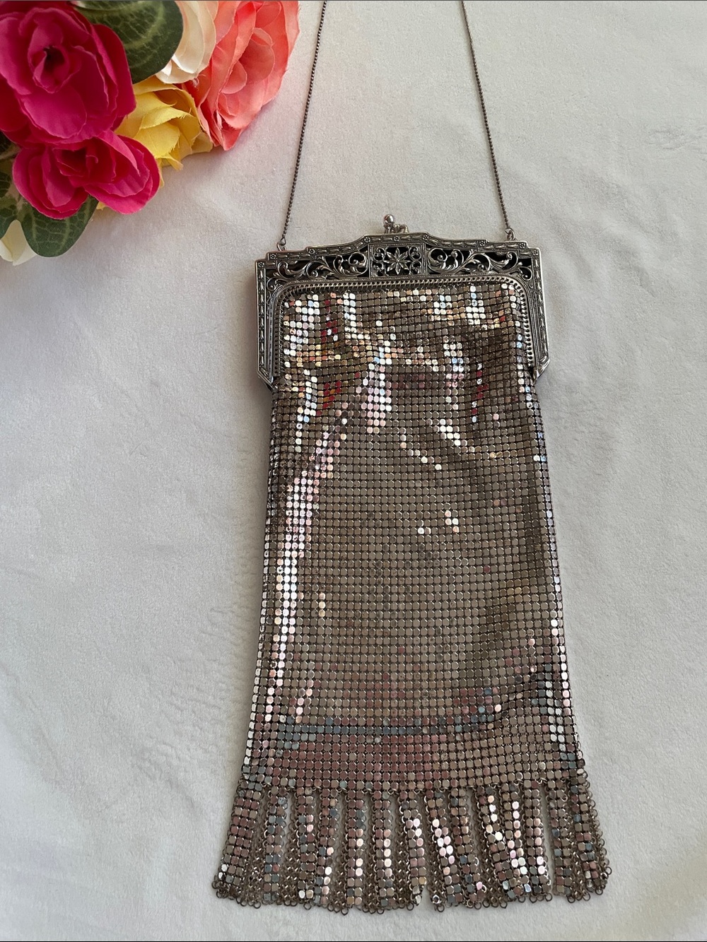 Antique Art Deco Whiting & Davis Silver Mesh Metal "flapper"Purse c.1920
